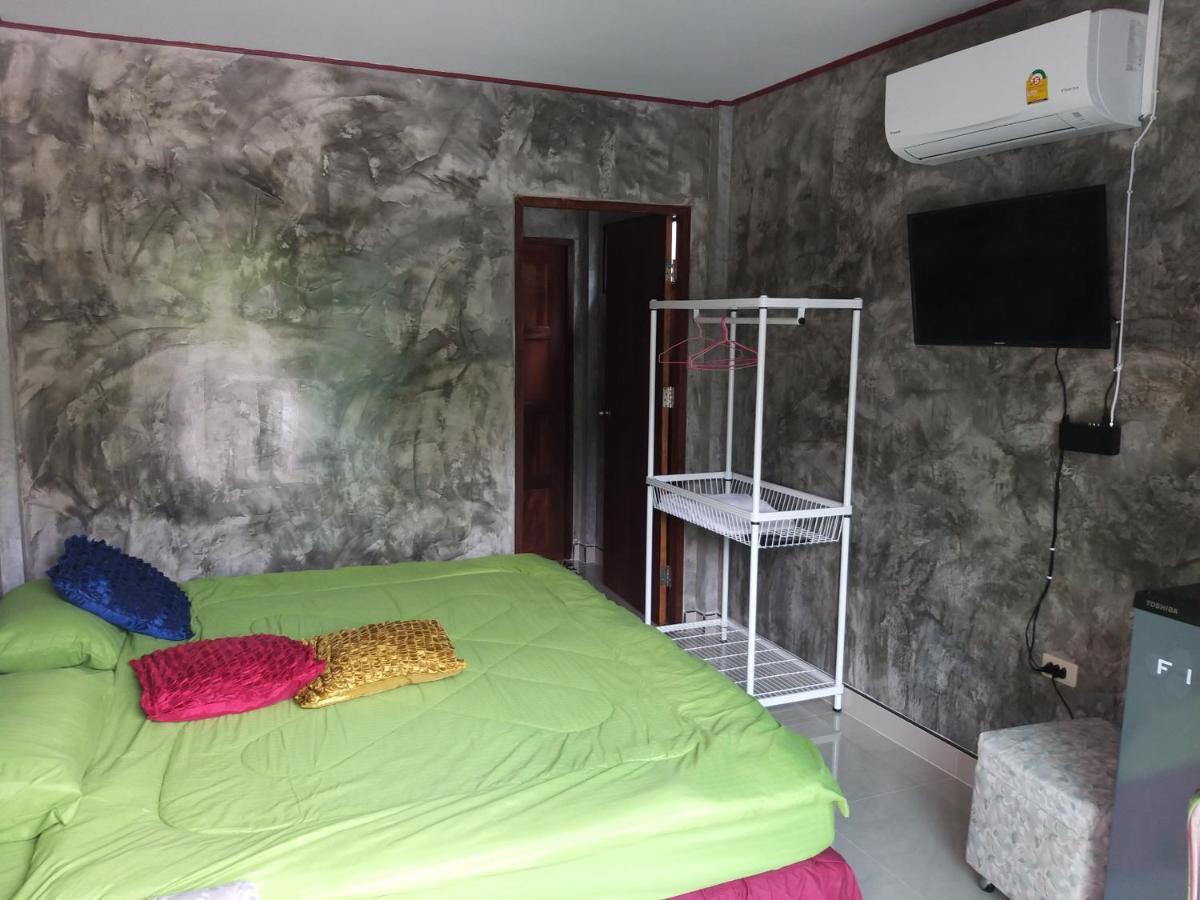 บ้านทะเลอิ่มเอม Bann Talay Im Eimm Ban Phe Exterior foto