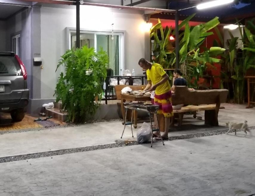 บ้านทะเลอิ่มเอม Bann Talay Im Eimm Ban Phe Exterior foto