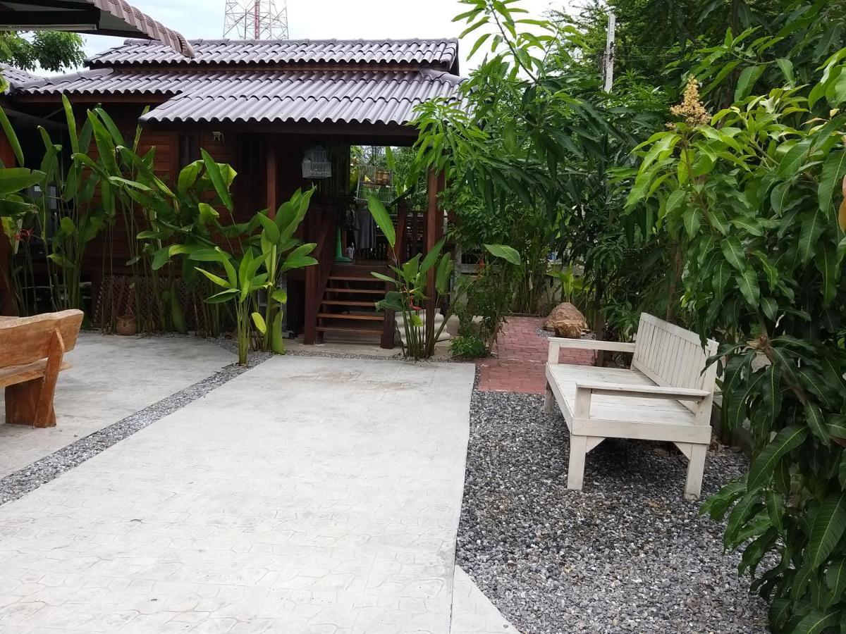 บ้านทะเลอิ่มเอม Bann Talay Im Eimm Ban Phe Exterior foto