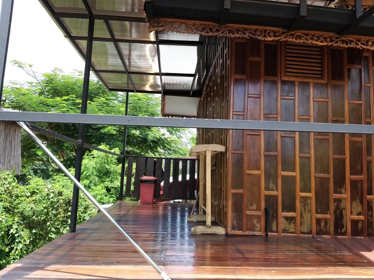 บ้านทะเลอิ่มเอม Bann Talay Im Eimm Ban Phe Exterior foto